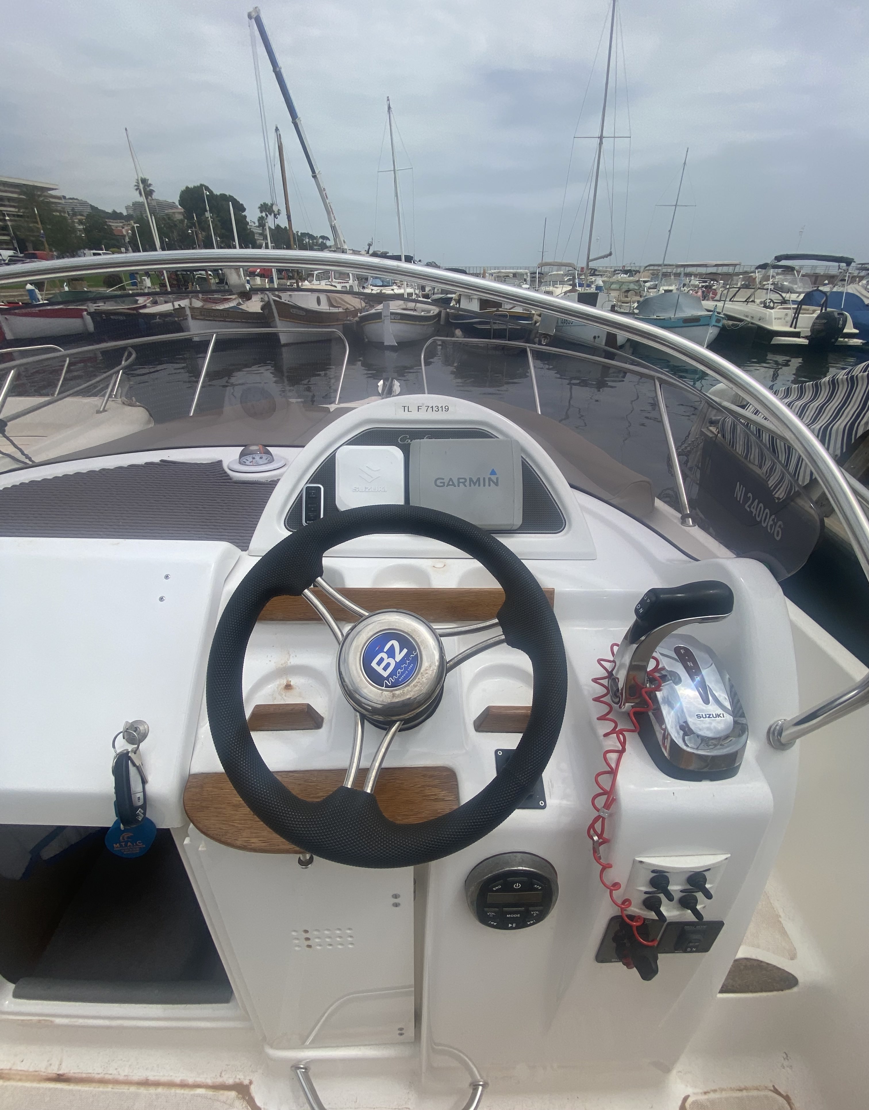 slider 4 B2 Marine Cap Ferret 672 Sun Deck Premium